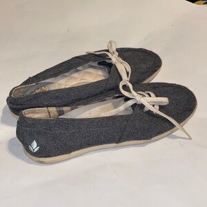 Reef slip ons
